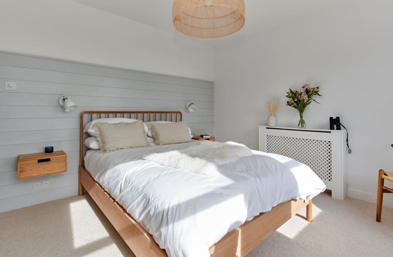 A Cool Coastal Retreat On Kingsdown Beach - The White House Villa Deal Eksteriør billede