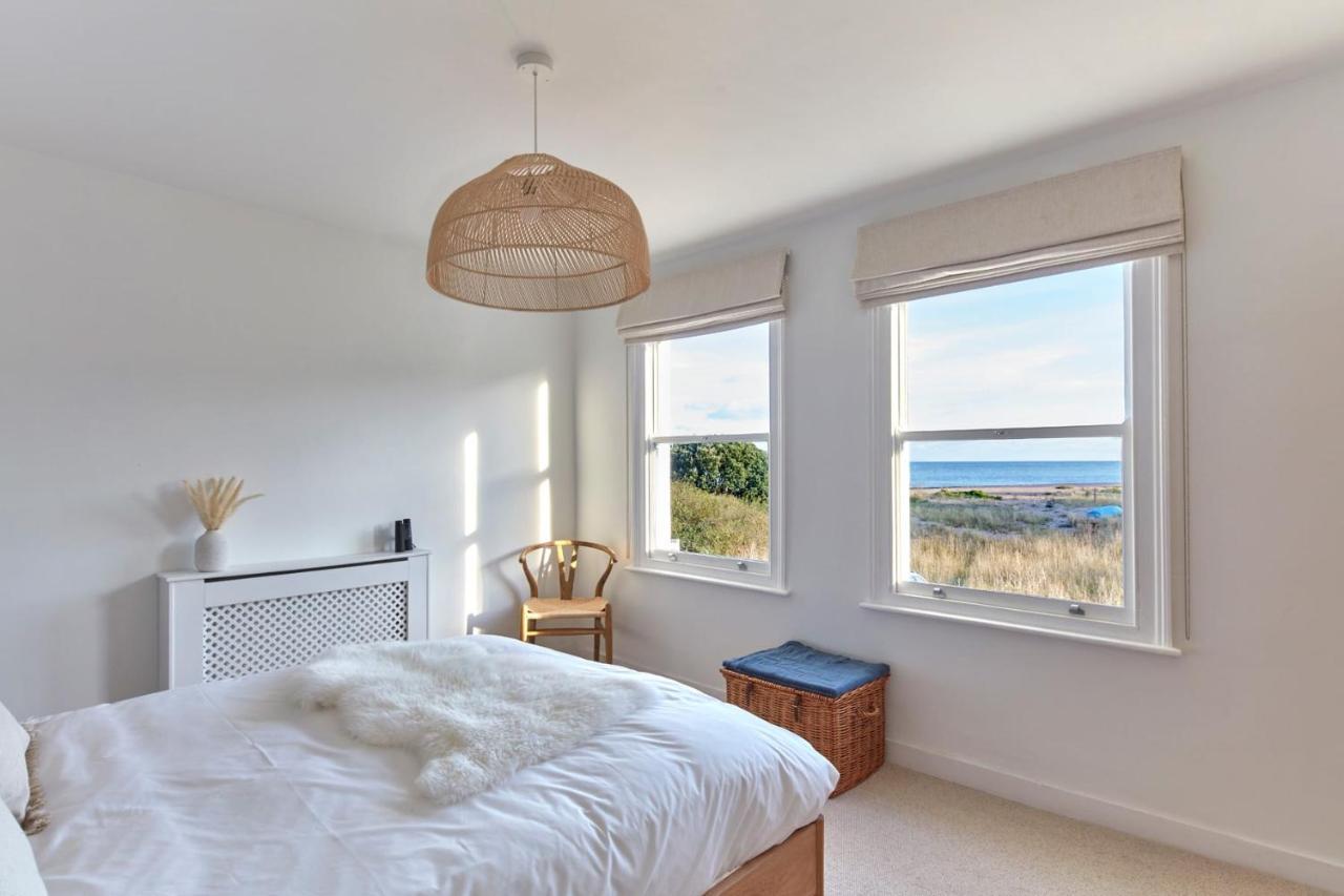 A Cool Coastal Retreat On Kingsdown Beach - The White House Villa Deal Eksteriør billede
