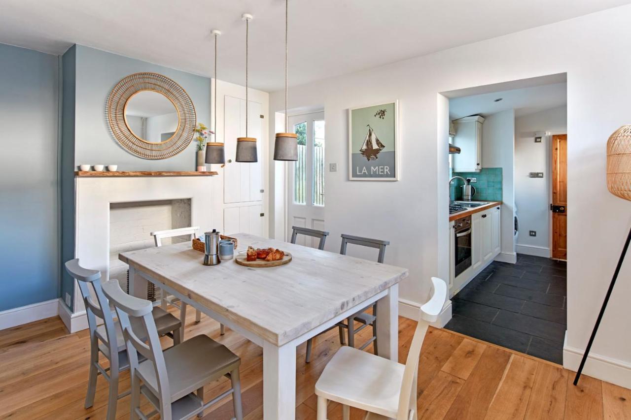 A Cool Coastal Retreat On Kingsdown Beach - The White House Villa Deal Eksteriør billede